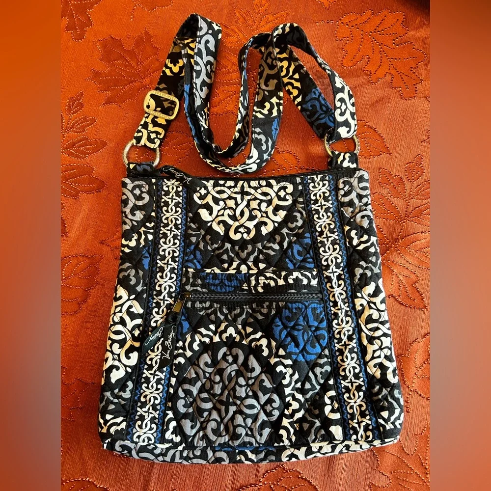 Vera Bradley Crossbody Canterberry Cobalt - Picture 1 of 3
